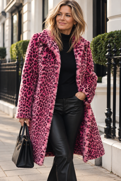 Effortlessly Bold Timelessly Chic.